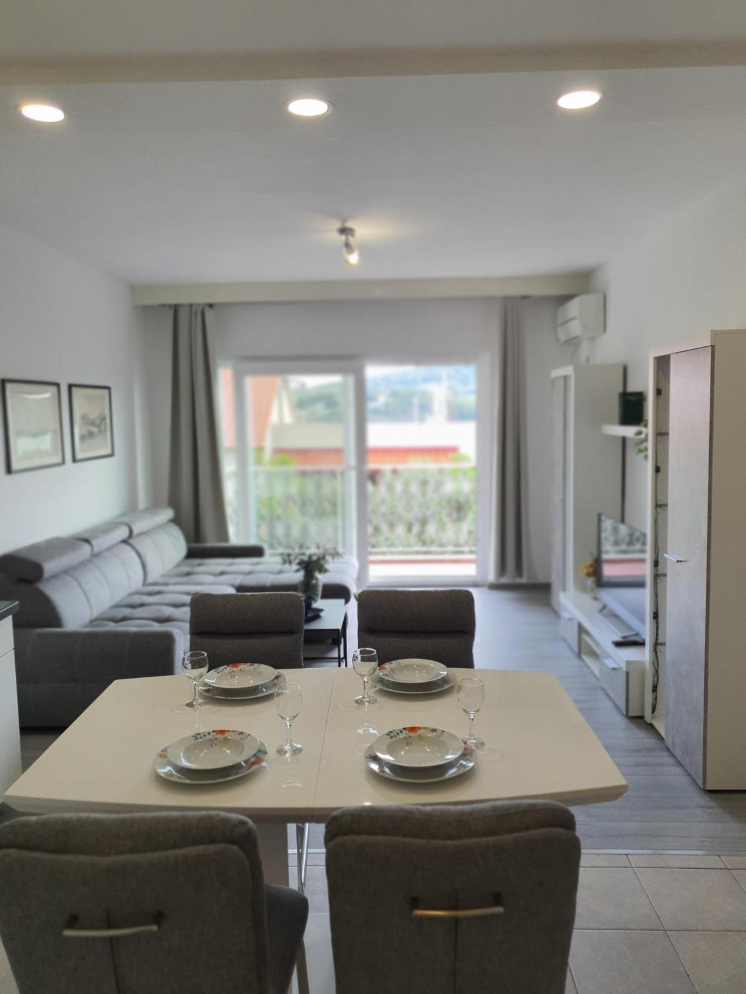 Guesthouse Mila Tisno Exterior photo