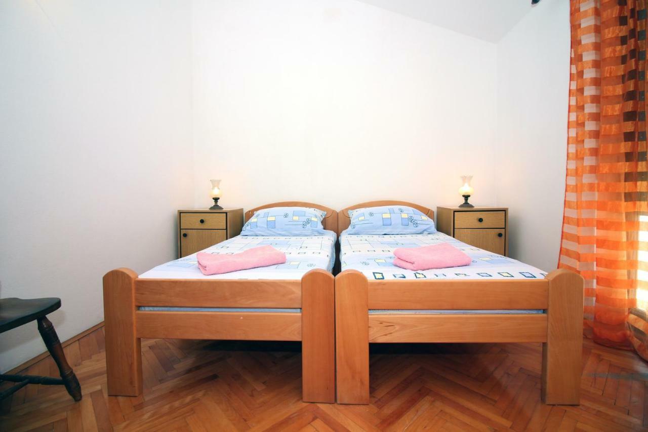 Guesthouse Mila Tisno Exterior photo