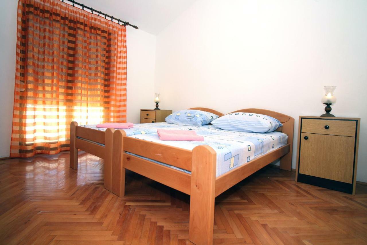 Guesthouse Mila Tisno Exterior photo